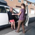 Aussteigen aus dem Auto